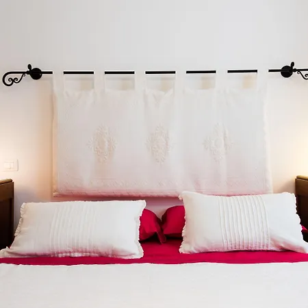 Bed & Breakfast Sa Cruxitta 4*