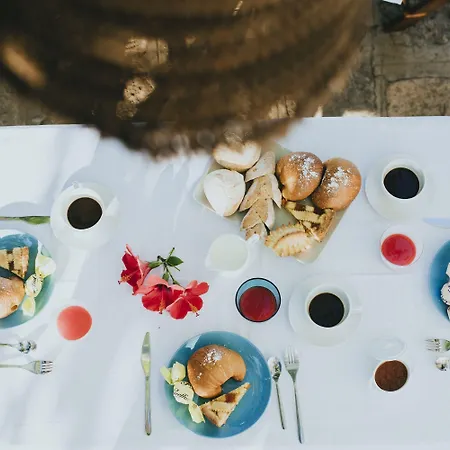 Sa Cruxitta Bed & Breakfast