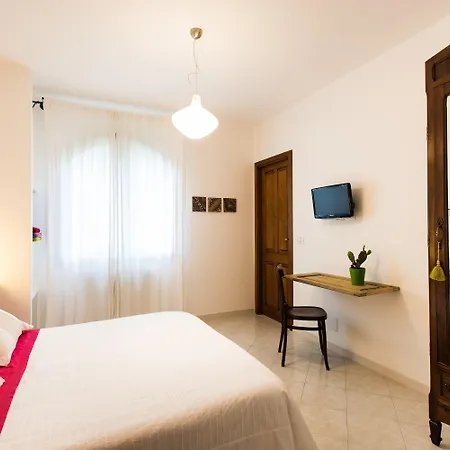 Oda ve Kahvaltı Sa Cruxitta 4*